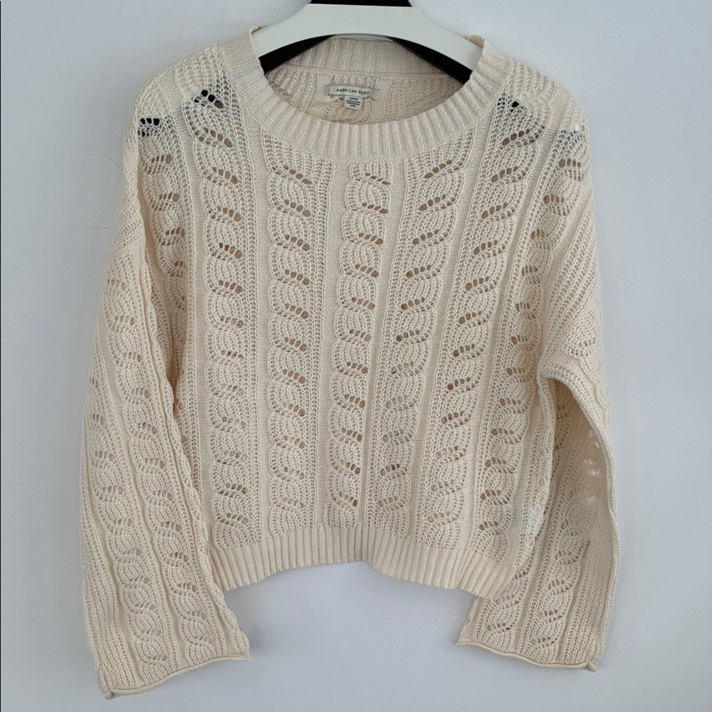 American Eagle Cream Off White Cable Knit Sweater Small